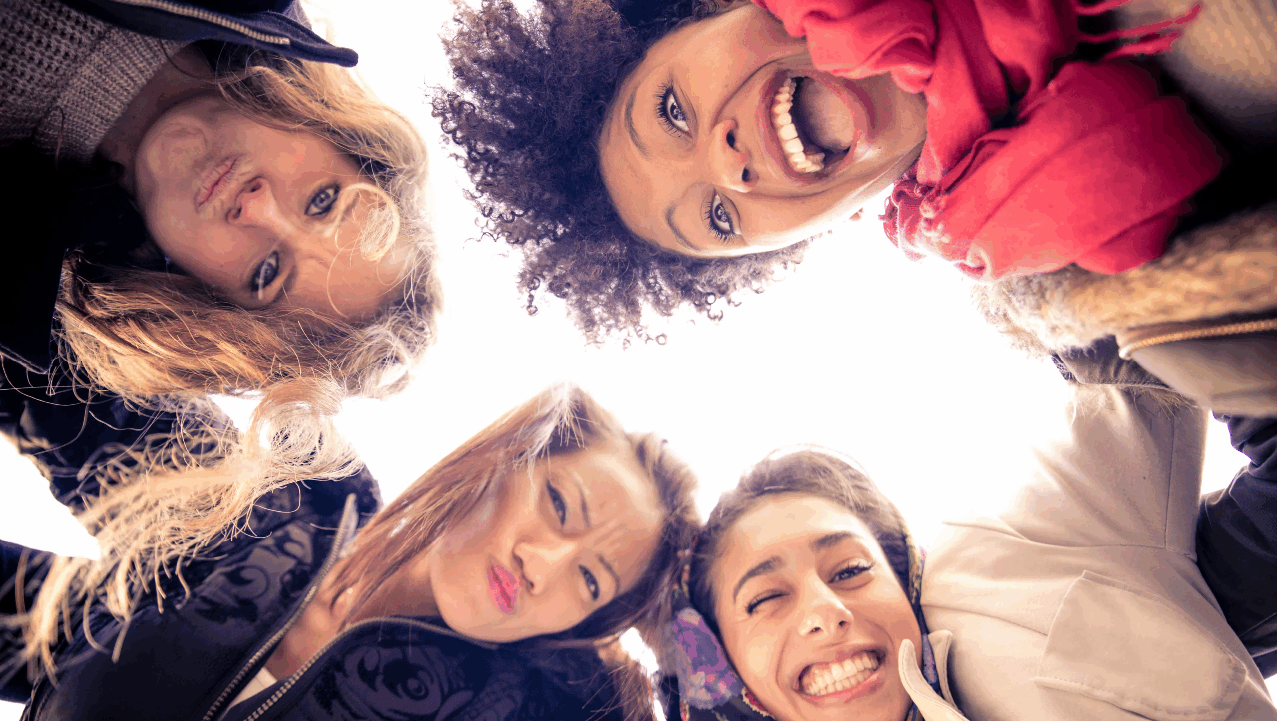 636237843947343033-GettyImages-534636229 women friends